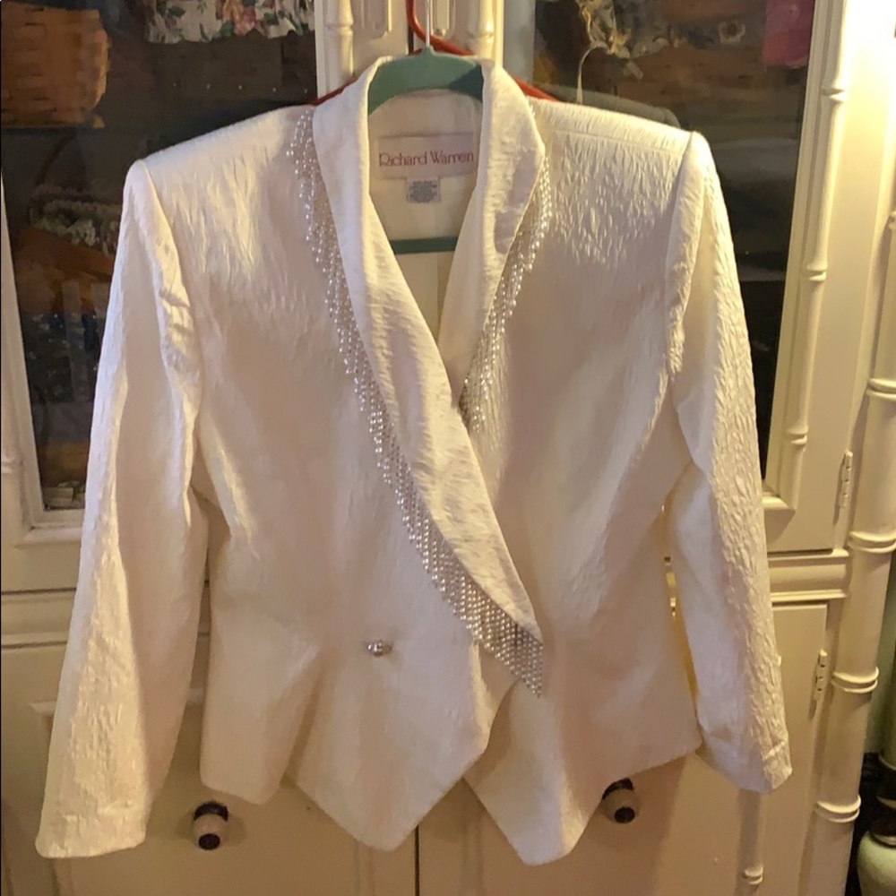 100% silk blazer with pearls